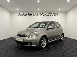 Cinza Usado 2003 Toyota Yaris Sport Citadino | € 7.900