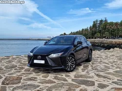 Branco Usado 2024 Lexus RZ 450e SUV | € 76.000