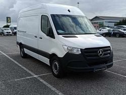 Branco Usado 2023 Mercedes Sprinter Van | € 39.990 (Preço justo)