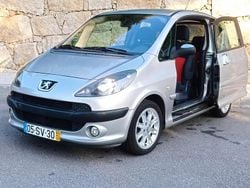 Cinza prata Usado 2005 Peugeot 1007 Citadino | € 5.990