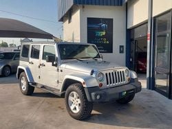Usado 2010 Jeep Wrangler Unlimited Sahara SUV | € 35.880