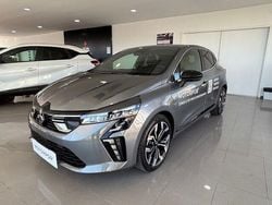 Cinza Usado 2025 Mitsubishi Colt Sedan | € 21.750 (Caro)