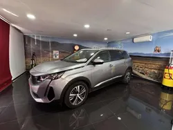 Cinza Usado 2021 Peugeot 5008 Allure Monovolume | € 24.500 (Bom preço)