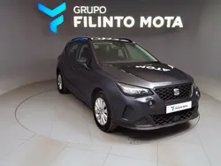 Cinzento Usado 2023 Seat Arona Style SUV | € 15.140 (Bom preço)