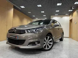 Cinzento Usado 2017 Citroën C4 Shine | € 13.900 (Preço justo)