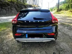 Preto Usado 2014 Volvo V40 R-Design Carrinha | € 12.750 (Preço justo)