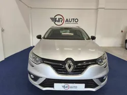 Cinzento Usado 2019 Renault Mégane GrandTour Carrinha | € 15.750 (Preço justo)