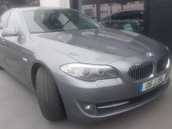 Cinza Usado 2010 BMW 520 Citadino | € 13.850 (Preço justo)