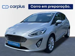 Cinza Usado 2018 Ford Fiesta Titanium Citadino | € 14.500 (Preço justo)
