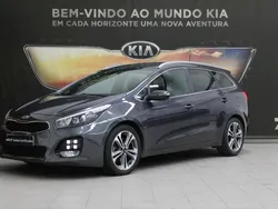 Cinzento Usado 2016 Kia Ceed | € 15.500 (Preço elevado)