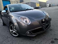 Cinza antracite Usado 2009 Alfa Romeo MiTo Distinctive Citadino | € 4.700 (Preço justo)