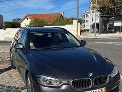 Cinzento Usado 2019 BMW 320 Sedan | € 22.600
