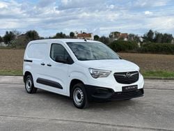 Branco Usado 2020 Opel Combo Enjoy Monovolume | € 11.500 (Bom preço)