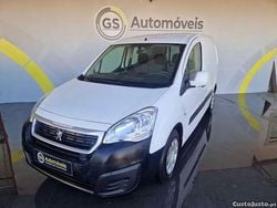Branco Usado 2018 Peugeot Partner Monovolume | € 10.900 (Preço justo)