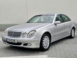 Usado 2003 Mercedes E220 Sedan | € 4.950 (Super Preço)