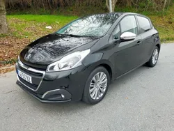Preto Usado 2017 Peugeot 208 Style Citadino | € 11.450 (Bom preço)
