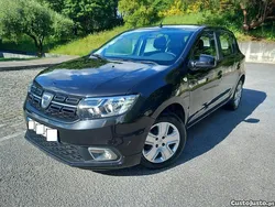 Preto Usado 2019 Dacia Sandero Comfort Citadino | € 9.500 (Preço justo)
