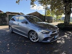 Cinza Usado 2019 Mercedes B180 AMG line Monovolume | € 24.990