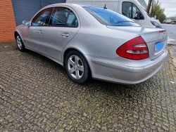 Usado 2004 Mercedes E270 Sedan | € 5.999 (Preço justo)