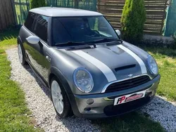 Cinzento Usado 2004 Mini Cooper S Citadino | € 9.500