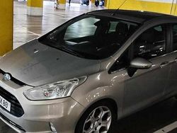 Cinzento Usado 2013 Ford B-MAX Monovolume | € 6.500