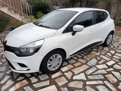 Usado 2019 Renault Clio IV Sedan | € 6.900 (Bom preço)