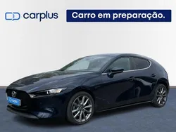 Azul Usado 2021 Mazda 3 Evolve Sedan | € 22.690