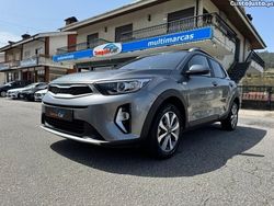 Cinza Usado 2024 Kia Stonic SUV | € 17.499 (Preço justo)