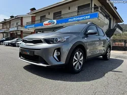 Cinza Usado 2024 Kia Stonic SUV | € 17.499 (Preço justo)