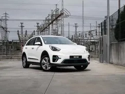Branco Usado 2022 Kia e-Niro SUV | € 23.999 (Super Preço)