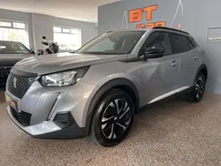 Cinzento Usado 2022 Peugeot 2008 SUV | € 18.900 (Preço justo)