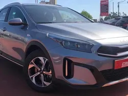 Cinza Usado 2023 Kia XCeed SUV | € 20.500 (Preço justo)
