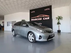 Cinzento Usado 2015 Toyota Auris Touring Sports Carrinha | € 13.700 (Preço justo)