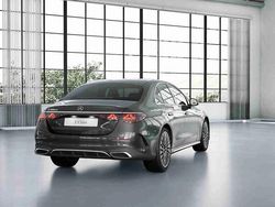 Cinzento Novo 2025 Mercedes E300 Sedan | € 87.675