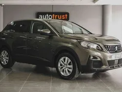 Cinzento Usado 2018 Peugeot 3008 | € 17.900 (Preço justo)