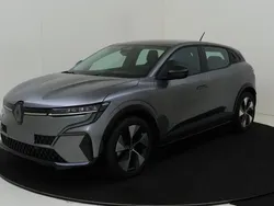 Cinzento Usado 2022 Renault Mégane | € 23.490 (Preço justo)