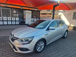 Cinza Usado 2017 Renault Mégane IV Zen Sedan | € 14.900 (Caro)
