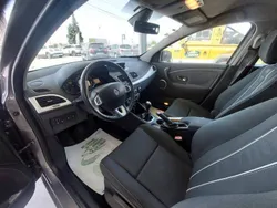 Cinzento Usado 2013 Renault Mégane III Carrinha | € 8.500 (Preço justo)