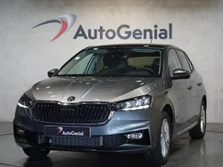 Cinza Novo 2025 Skoda Fabia Selection Citadino | € 21.990