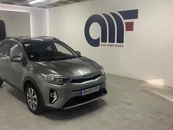 Cinzento Usado 2024 Kia Stonic SUV | € 16.499 (Bom preço)