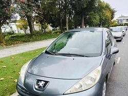 Cinzento Usado 2009 Peugeot 207 Citadino | € 4.000 (Preço justo)