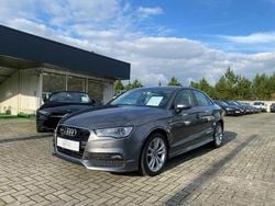 Cinzento Usado 2016 Audi A3 Sedan | € 15.990 (Preço justo)