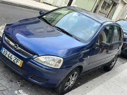 Usado 2004 Opel Corsa Sedan | € 2.000