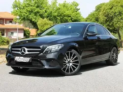 Preto Usado 2020 Mercedes C220 Avantgarde Sedan | € 30.900 (Preço justo)