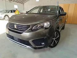 Cinzento Usado 2019 Peugeot 5008 Allure Monovolume | € 24.250 (Preço justo)