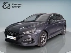 Dark knight (metalizada) Usado 2023 Hyundai i30 Style Carrinha | € 21.900 (Preço justo)