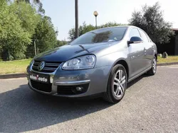 Cinzento Usado 2007 VW Jetta Sedan | € 7.950 (Bom preço)