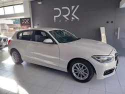Branco Usado 2019 BMW 116 Sport Line Citadino | € 19.900 (Preço justo)