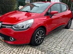 Vermelho Usado 2013 Renault Clio IV | € 8.900 (Preço elevado)