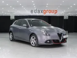 Cinzento Usado 2018 Alfa Romeo Giulietta Citadino | € 15.990 (Preço justo)